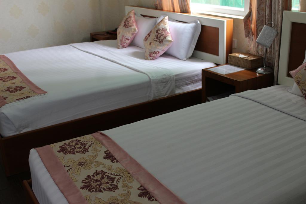 Hotel Kan Kaw Yangon Dış mekan fotoğraf