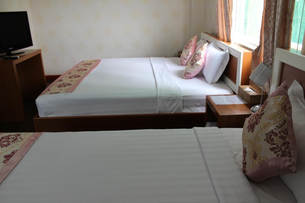 Hotel Kan Kaw Yangon Dış mekan fotoğraf