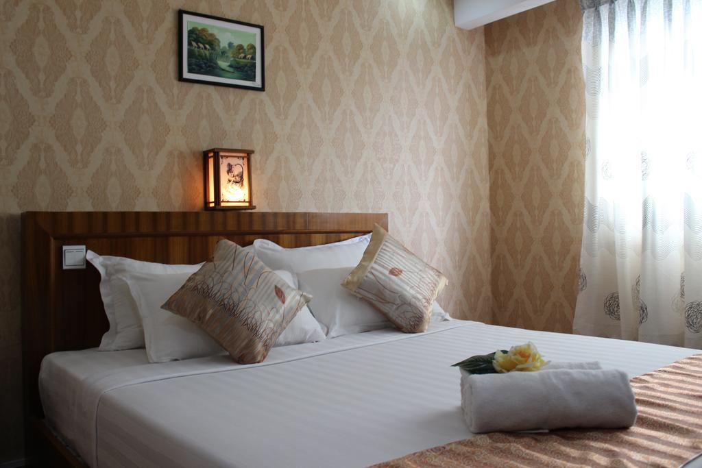 Hotel Kan Kaw Yangon Dış mekan fotoğraf